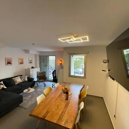 Casa-mont-roig, New Renovated, 5 Minutes To