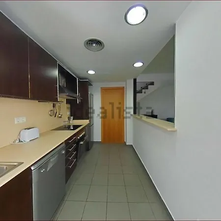 Casa-mont-roig, New Renovated, 5 Minutes To Appartement