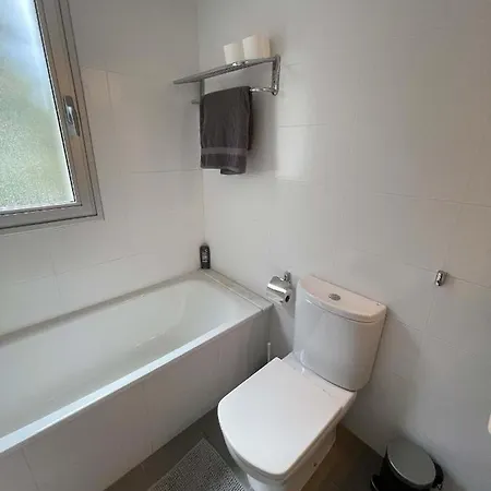 Casa-mont-roig, New Renovated, 5 Minutes To Appartement