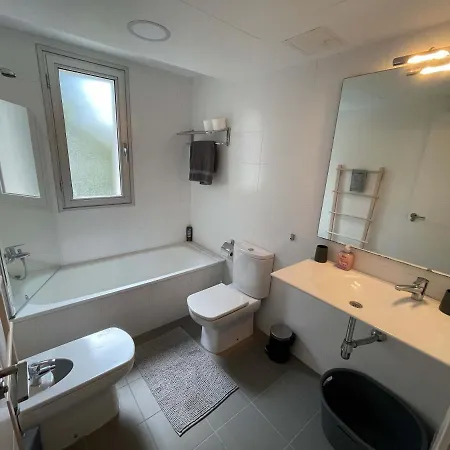 Casa-mont-roig, New Renovated, 5 Minutes To Appartement *